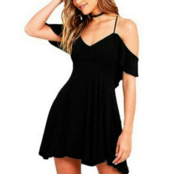 Dresses & Skirts - (New)Cold shoulder dress